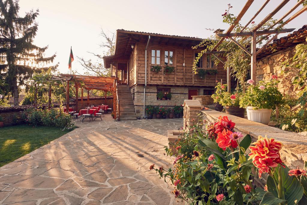 Yovina House Жеравна Екстер'єр фото